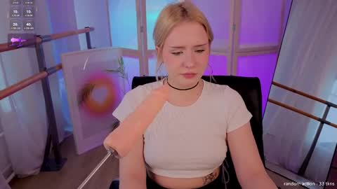 Molly online show from 04/30/26, 02:23