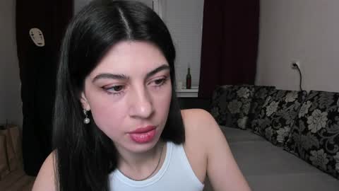 Snapshot of molaganna chatting on 12/19/24, 07:51 molaganna online show from 12/19/24, 07:51