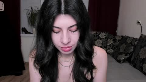 Snapshot of molaganna chatting on 02/05/25, 10:55 molaganna online show from 02/05/25, 10:55