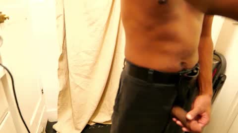 Snapshot of mold_little_fire chatting on 02/17/26, 06:54 Photon Earth online show from 02/17/26, 06:54