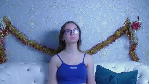 molilevran online show from 12/16/25, 06:07