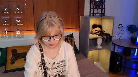moliqin online show from 05/09/26, 07:46