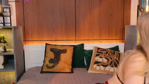 moliqin online show from 05/11/26, 07:25