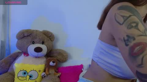 Snapshot of moll1e_ chatting on 01/07/25, 09:46 M o L l i E online show from 01/07/25, 09:46