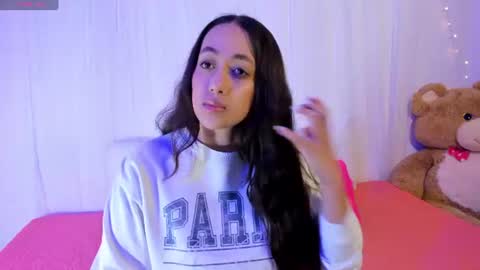 M o L l i E  online show from 06/17/26, 01:52
