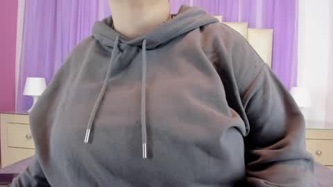 Hey Guys  Im Mollie online show from 12/29/24, 12:01