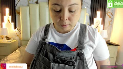 Hey Guys  Im Mollie online show from 01/29/25, 12:13