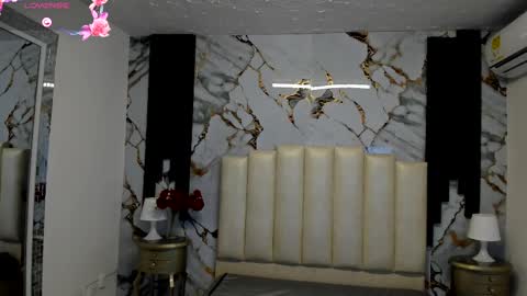 Hey Guys  Im Mollie online show from 10/02/25, 12:12