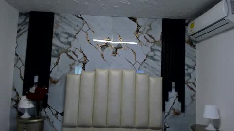 Hey Guys  Im Mollie online show from 11/29/25, 11:57