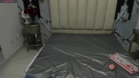 Hey Guys  Im Mollie online show from 03/12/26, 11:38