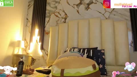 Hey Guys  Im Mollie online show from 05/11/26, 02:45