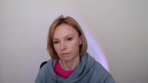 mollilove online show from 05/13/26, 07:28