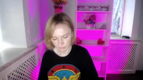 mollilove online show from 05/26/26, 10:00