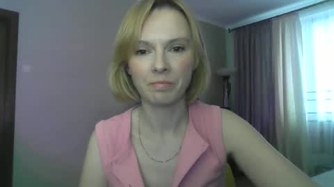 mollilove online show from 06/02/26, 02:41