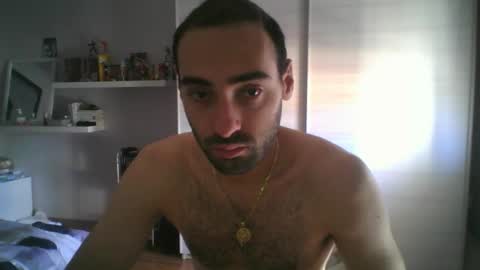 Snapshot of mollo20 chatting on 09/19/25, 08:05 mollo20 online show from 09/19/25, 08:05