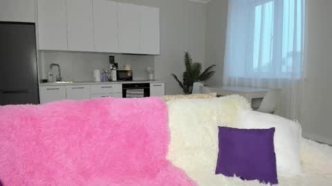 Snapshot of molly_555 chatting on 11/26/25, 02:34 Sima online show from 11/26/25, 02:34