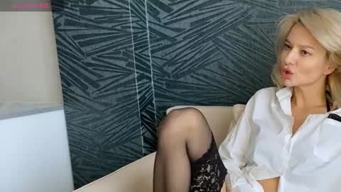 Molly online show from 02/28/26, 04:57