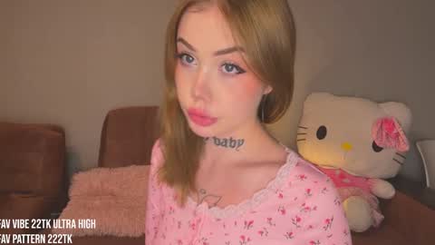 Molly dose online show from 10/18/25, 04:08