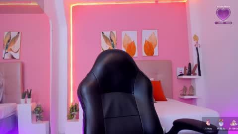 Snapshot of molly_h0t chatting on 10/20/25, 12:16 online show from 10/20/25, 12:16