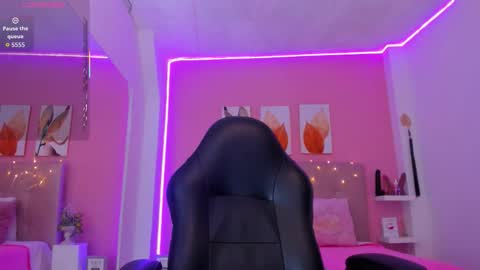 Snapshot of molly_h0t chatting on 01/12/26, 01:16 online show from 01/12/26, 01:16