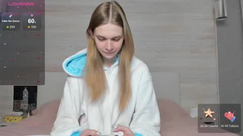 Molly Hunt online show from 01/15/25, 03:11