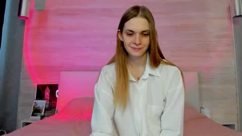 Molly Hunt online show from 02/03/26, 06:22