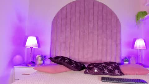 Molly Jackson online show from 12/13/24, 01:01