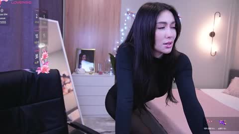 Molly online show from 01/18/25, 03:42