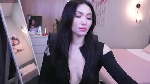 Molly online show from 02/27/25, 06:18