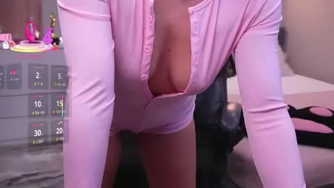 Molly online show from 12/20/25, 01:02