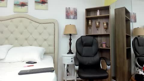 molly_madisson0 online show from 02/23/26, 12:13