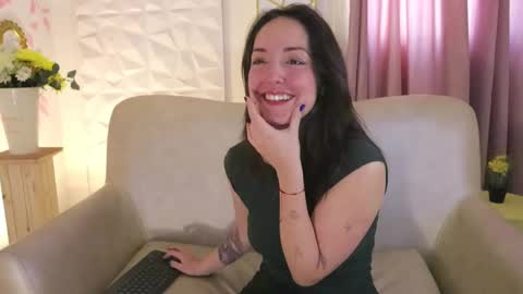   MOLLY   online show from 03/03/25, 08:00