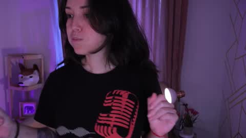   MOLLY   online show from 11/17/25, 03:40