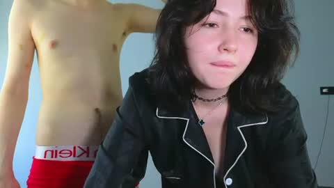 molly_millerr online show from 06/11/26, 08:23