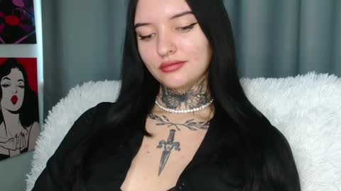 Lina online show from 12/02/24, 09:24