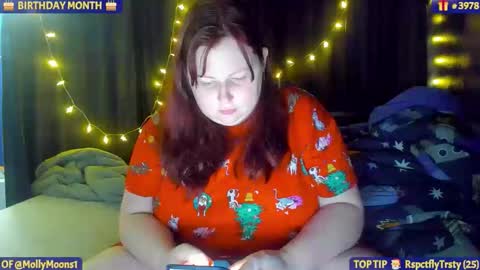 molly_moons online show from 12/04/25, 11:57