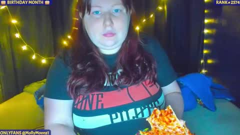molly_moons online show from 12/13/25, 09:42
