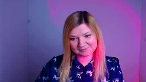 Molly online show from 02/08/25, 12:39