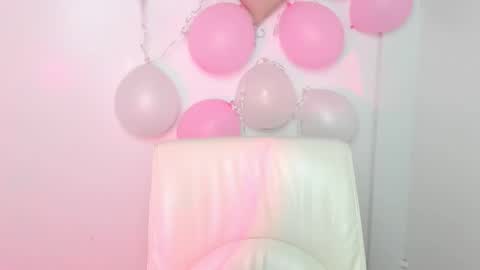 Molly online show from 03/11/25, 12:17