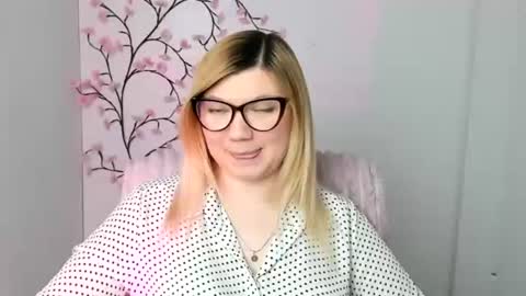 Molly online show from 02/23/26, 12:46