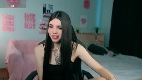 Snapshot of molly_rettyy chatting on 07/10/26, 04:17 Molly online show from 07/10/26, 04:17