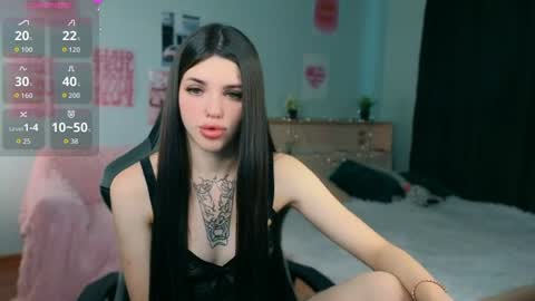 Snapshot of molly_rettyy chatting on 07/14/26, 03:55 Molly online show from 07/14/26, 03:55