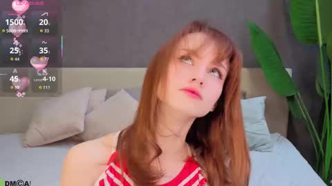 Snapshot of molly_rougge chatting on 10/06/25, 01:25 Molly online show from 10/06/25, 01:25