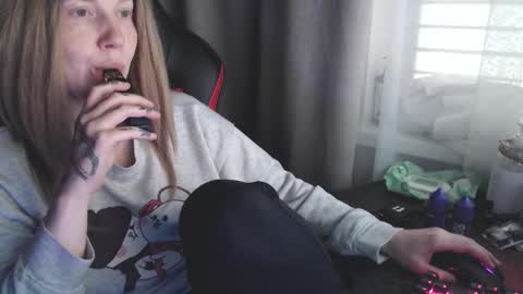 I have new photos come and see with love Molly online show from 09/22/25, 02:30