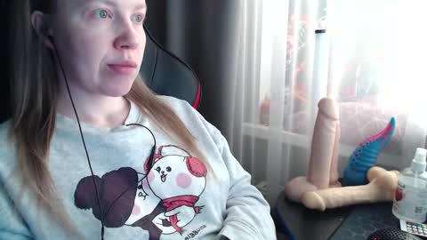 I have new photos come and see with love Molly online show from 03/08/26, 08:40