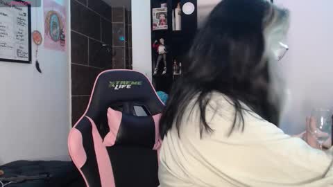 Molly online show from 09/20/25, 05:30