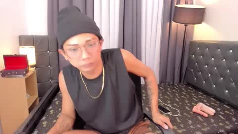 Snapshot of molly_snow11 chatting on 12/22/25, 08:28 molly online show from 12/22/25, 08:28