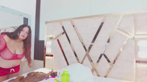 Yuli online show from 10/18/25, 01:52