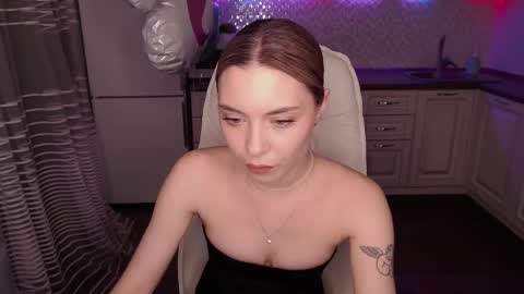 Snapshot of molly_wheel chatting on 02/08/25, 11:44 molly_wheel online show from 02/08/25, 11:44