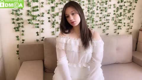 Molly online show from 03/27/26, 09:21